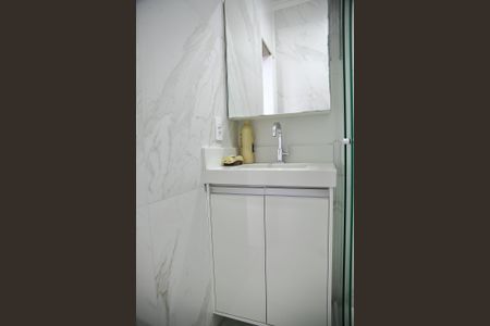 Casa de condomínio para alugar com 110m², 3 quartos e 2 vagasBanheira da Suíte