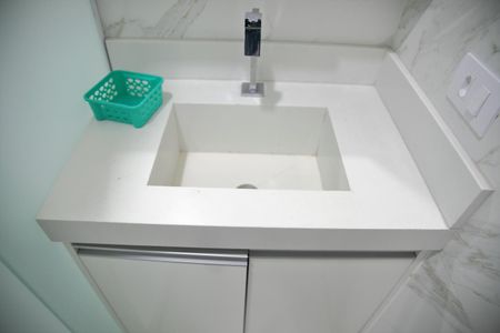 Casa de condomínio para alugar com 110m², 3 quartos e 2 vagasBanheiro Social 