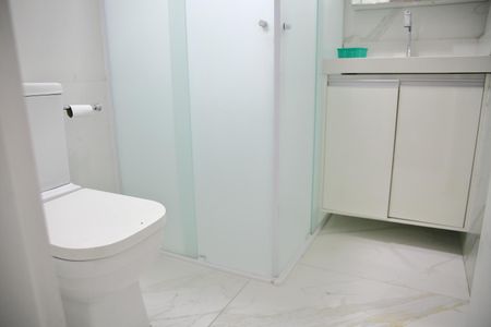 Casa de condomínio para alugar com 110m², 3 quartos e 2 vagasBanheiro Social 