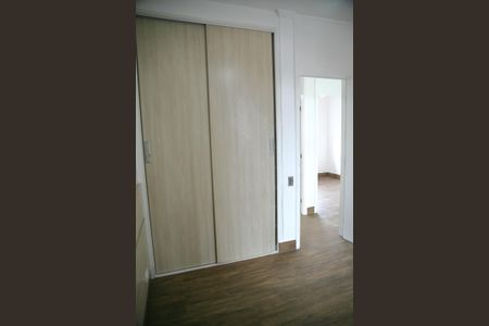 Casa de condomínio para alugar com 110m², 3 quartos e 2 vagasSuíte 