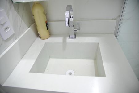 Casa de condomínio para alugar com 110m², 3 quartos e 2 vagasBanheira da Suíte