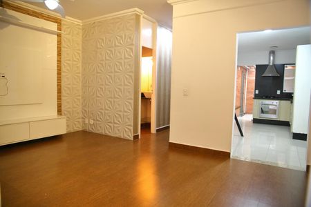 Casa de condomínio para alugar com 110m², 3 quartos e 2 vagasSala