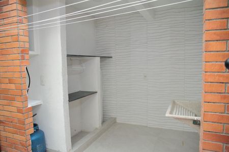Casa de condomínio para alugar com 110m², 3 quartos e 2 vagasÁrea de Serviço