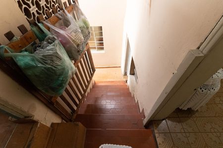 Casa à venda com 118m², 3 quartos e 3 vagasEscada