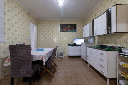 Casa à venda com 118m², 3 quartos e 3 vagasCozinha 