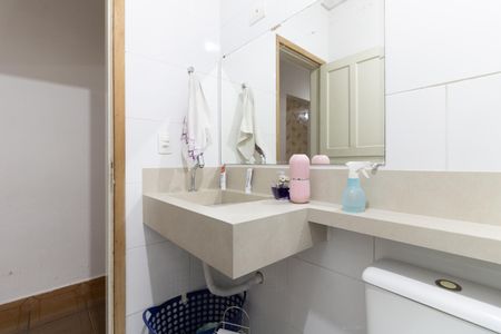 Casa à venda com 118m², 3 quartos e 3 vagasBanheiro 1