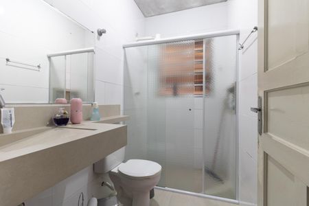 Casa à venda com 118m², 3 quartos e 3 vagasBanheiro 1