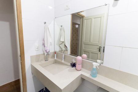 Casa à venda com 118m², 3 quartos e 3 vagasBanheiro 1