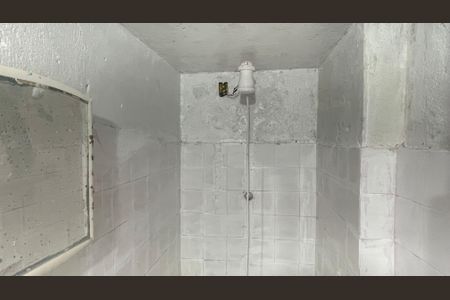 Banheiro de kitnet/studio para alugar com 1 quarto, 25m² em Freguesia (ilha do Governador), Rio de Janeiro