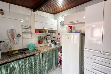 Casa à venda com 139m², 3 quartos e 2 vagasCozinha 1
