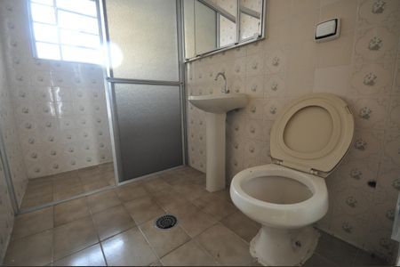 Casa à venda com 250m², 2 quartos e sem vagaBanheiro 2
