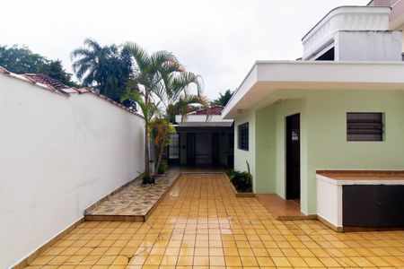 Casa para alugar com 350m², 2 quartos e 2 vagasQuintal