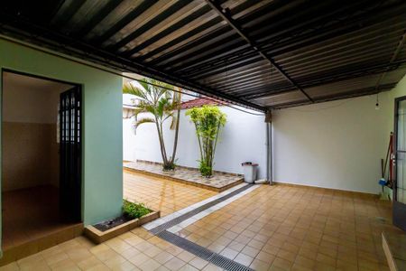 Casa para alugar com 350m², 2 quartos e 2 vagasQuintal