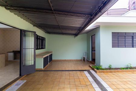 Casa para alugar com 350m², 2 quartos e 2 vagasQuintal