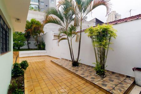 Casa para alugar com 350m², 2 quartos e 2 vagasQuintal