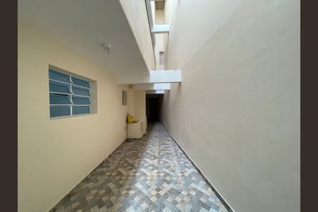 Casa para alugar com 45m², 1 quarto e sem vaga Casa para alugar com 45m², 1 quarto e sem vagaQuintal