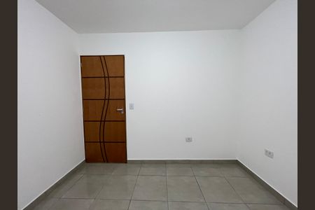 Quarto 1 de casa para alugar com 1 quarto, 40m² em Jardim das Esmeraldas, São Paulo