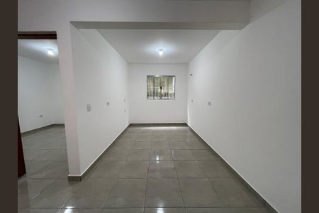 Casa para alugar com 45m², 1 quarto e sem vaga Casa para alugar com 45m², 1 quarto e sem vagaSala