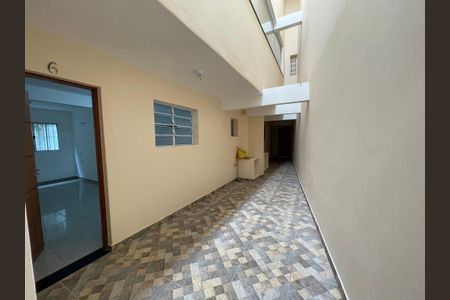 Casa para alugar com 45m², 1 quarto e sem vaga Casa para alugar com 45m², 1 quarto e sem vagaQuintal
