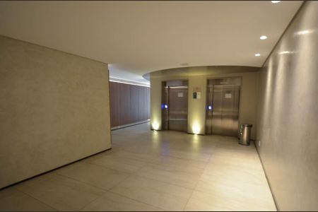 Apartamento à venda com 69m², 2 quartos e 2 vagasHall de entrada