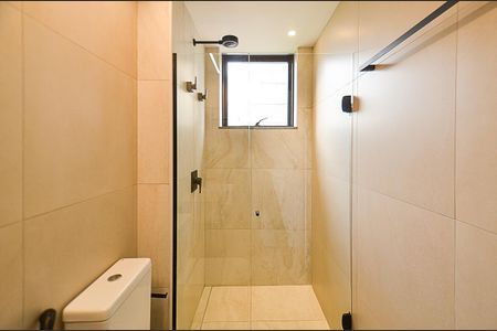 Apartamento à venda com 69m², 2 quartos e 2 vagasBanheiro Social