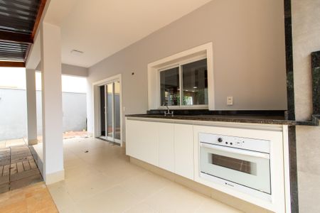 Casa de condomínio para alugar com 258m², 3 quartos e 4 vagasÁrea externa