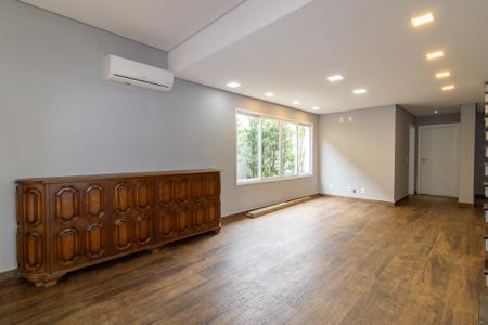 Sala de casa de condomínio para alugar com 3 quartos, 258m² em Chácara Santa Margarida, Campinas