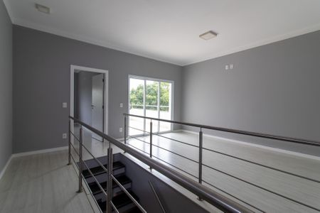 Casa de condomínio para alugar com 258m², 3 quartos e 4 vagasVaranda