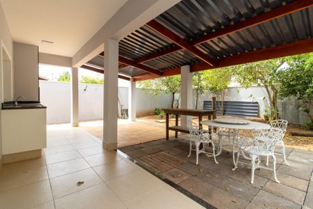 Casa de condomínio para alugar com 258m², 3 quartos e 4 vagasÁrea externa