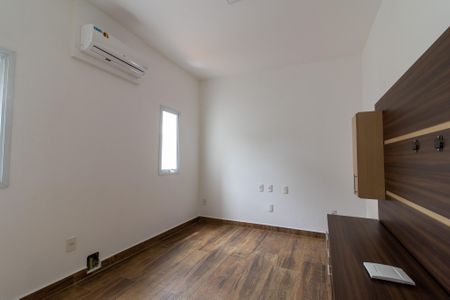 Casa de condomínio para alugar com 258m², 3 quartos e 4 vagasSala de TV