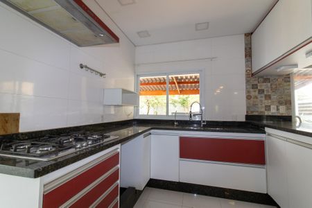Casa de condomínio para alugar com 258m², 3 quartos e 4 vagasCozinha
