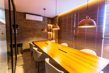 Apartamento à venda com 60m², 2 quartos e 1 vagaÁrea comum - Sala de Reunião