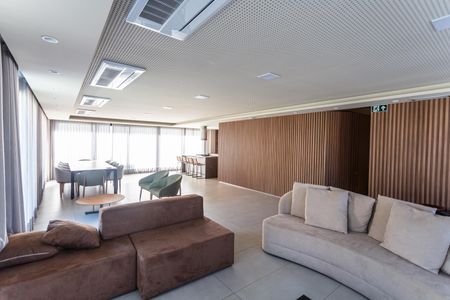 Apartamento à venda com 60m², 2 quartos e 1 vagaÁrea comum - Cozinha do Salão de festas