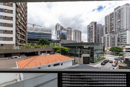 Varanda de kitnet/studio à venda com 1 quarto, 27m² em Jardim das Acacias, São Paulo