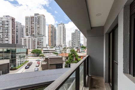 Varanda de kitnet/studio à venda com 1 quarto, 27m² em Jardim das Acacias, São Paulo