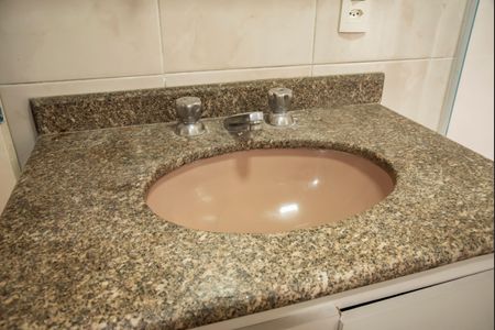 Apartamento à venda com 78m², 2 quartos e 1 vagaBanheiro