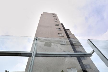 Apartamento para alugar com 70m², 3 quartos e 2 vagas Apartamento para alugar com 70m², 3 quartos e 2 vagasFachada