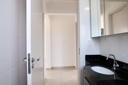 Apartamento para alugar com 70m², 3 quartos e 2 vagas Apartamento para alugar com 70m², 3 quartos e 2 vagasBanheiro