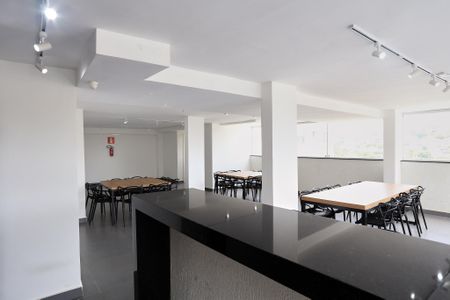 Apartamento para alugar com 70m², 3 quartos e 2 vagas Apartamento para alugar com 70m², 3 quartos e 2 vagasÁrea comum - Salão de festas