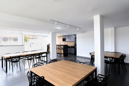 Apartamento para alugar com 70m², 3 quartos e 2 vagas Apartamento para alugar com 70m², 3 quartos e 2 vagasÁrea comum - Salão de festas