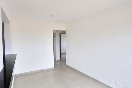 Sala de apartamento para alugar com 3 quartos, 70m² em Ipiranga, Belo Horizonte