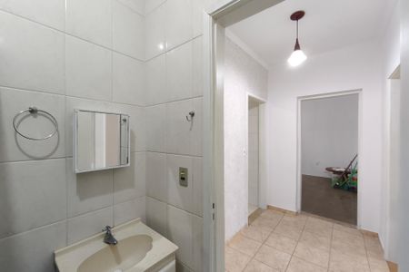 Casa para alugar com 100m², 3 quartos e 3 vagasBanheiro Social