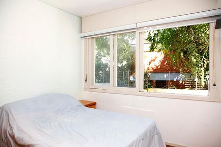 Quarto de kitnet/studio para alugar com 1 quarto, 27m² em Cidade Baixa, Porto Alegre