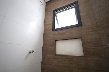 Apartamento à venda com 62m², 2 quartos e 1 vaga Apartamento à venda com 62m², 2 quartos e 1 vagaBanheiro