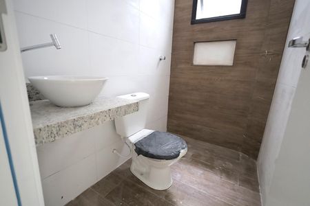 Apartamento à venda com 62m², 2 quartos e 1 vaga Apartamento à venda com 62m², 2 quartos e 1 vagaBanheiro