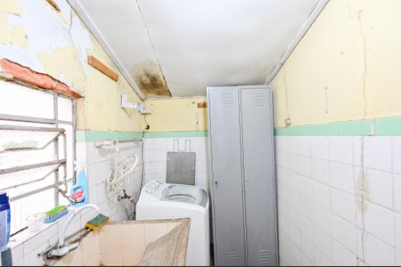 Casa para alugar com 120m², 2 quartos e 1 vaga Casa para alugar com 120m², 2 quartos e 1 vagaLavanderia