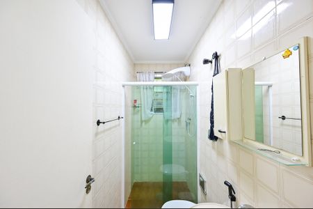 Casa para alugar com 120m², 2 quartos e 1 vaga Casa para alugar com 120m², 2 quartos e 1 vagaBanheiro Social