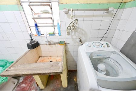 Casa para alugar com 120m², 2 quartos e 1 vaga Casa para alugar com 120m², 2 quartos e 1 vagaLavanderia