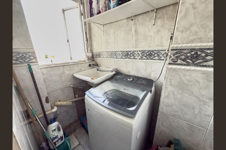 Apartamento à venda com 65m², 2 quartos e 1 vagaÁrea de Serviço