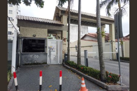 Apartamento para alugar com 80m², 2 quartos e 1 vagaFachada